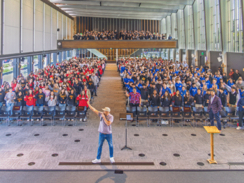 Go Forth Retreat Gathers High Schoolers From Across Diocese To Worship, Testify